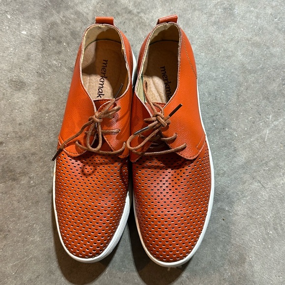 Merkmak Other - Merkmak Orange Shoes w/Eyelets